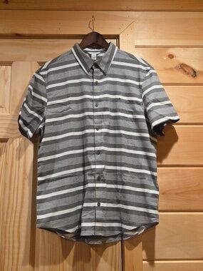 calvin klein|button-up short sleeve shirt|large